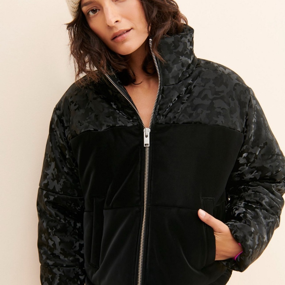 NWT Blue Revival/ Free People Black Camouflage Puffer Jacket
